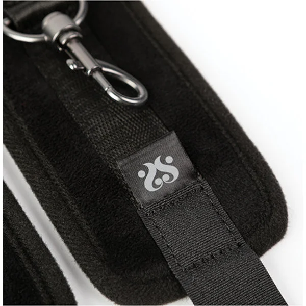 Sei-Mio-Sensually-Secured-Velvet-Handcuffs-Black