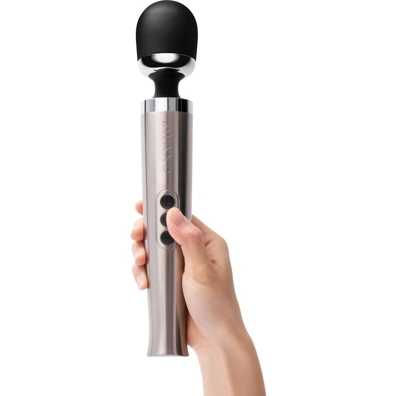 Le-Wand-Die-Cast-Rechargeable-Massager-Silver
